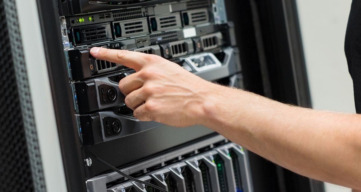 🛠️ 5 Segnali che il tuo Server Aziendale ha Bisogno di Manutenzione (Subito)